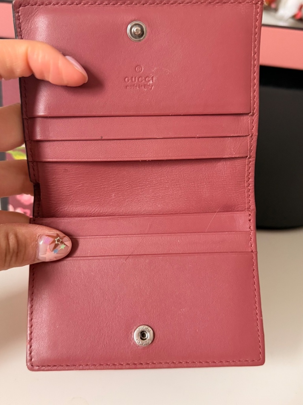 Gucci GG Supreme Blooms Pink Bifold Wallet - Picture 3 of 5